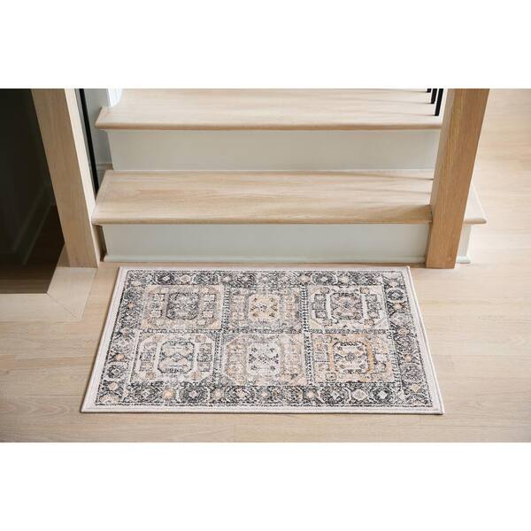 Magic Traditional Cream and Gray 2 ft. x 3 ft. Oriental Indoor Area Rug