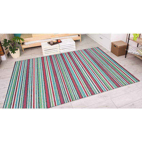 https://images.thdstatic.com/productImages/0aef34f8-65a9-4673-b193-f6adeae46705/svn/purple-multi-couristan-outdoor-rugs-14030010020037t-e1_600.jpg