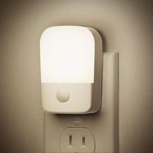 Night Light with Dusk to Dawn Sensor, 30/60 LM Adjustable Brightness, 3000K Soft Warm Nightlights (2-Pack)