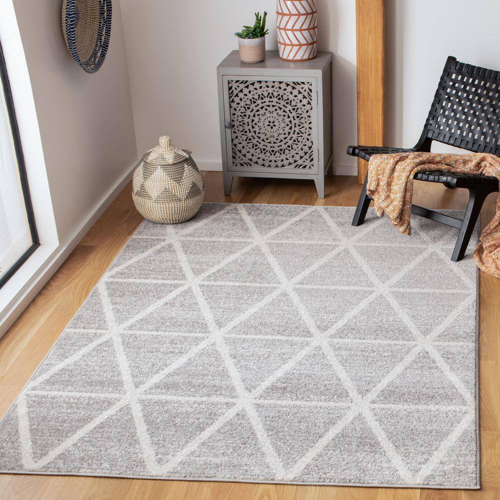 Adirondack Gray and Ivory Square Synthetic Area Rug