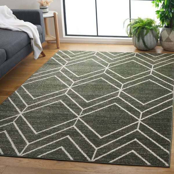 Adirondack Dark Green/Ivory 8 ft. x 10 ft. Diamond Area Rug