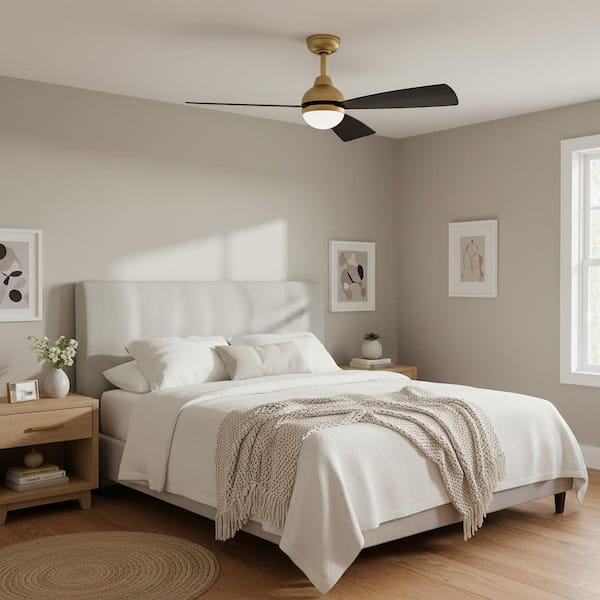 HINKLEY UNA 44.0 in. Integrated LED Indoor/Outdoor Heritage Brass Ceiling Fan with Remote Control