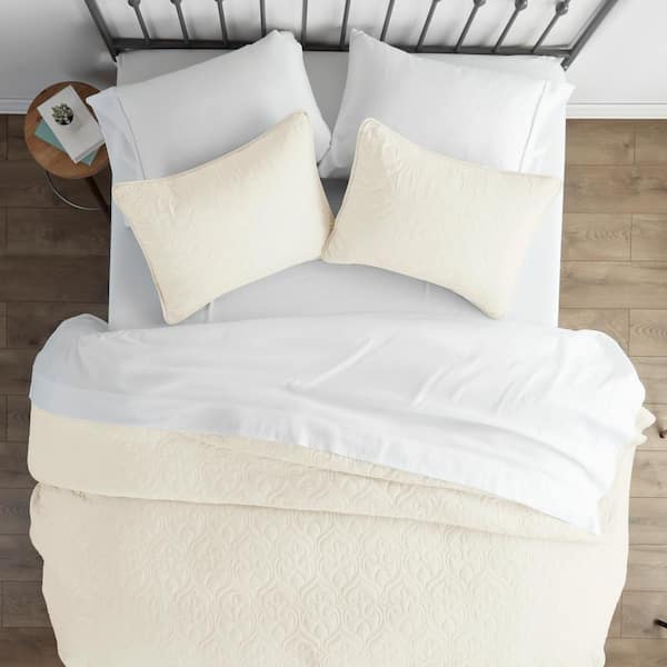 Becky Cameron Damask Ivory Microfiber Twin Performance Quilted Coverlet Set