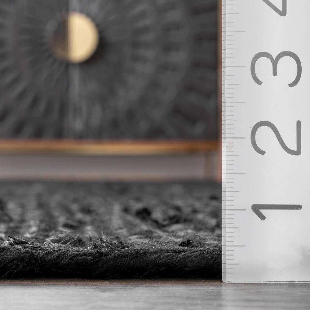 Handmade Black Braided Jute Area Rug 4' x 6'