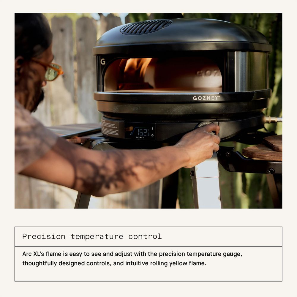 GOZNEY Arc XL Propane Outdoor Pizza Oven in Off-Black GAPOBUS1624