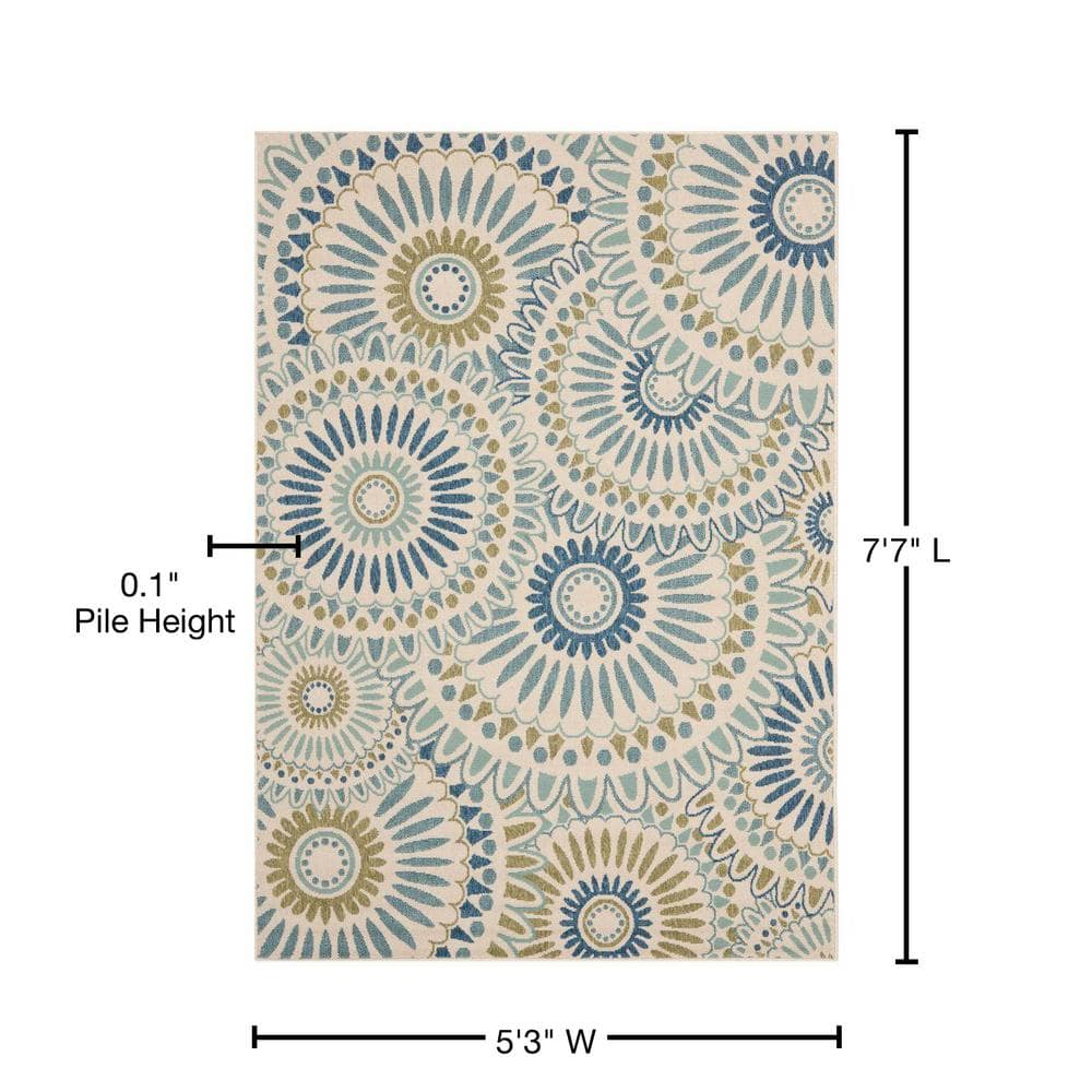 Cream and Green Floral Synthetic Indoor/Outdoor Rug