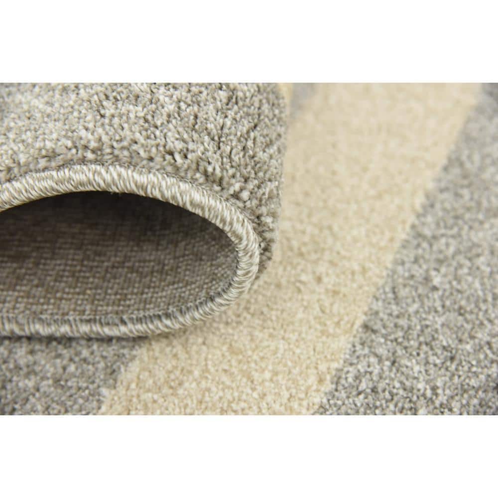 Hera Geometric Gray Synthetic 7'x10' Indoor Area Rug