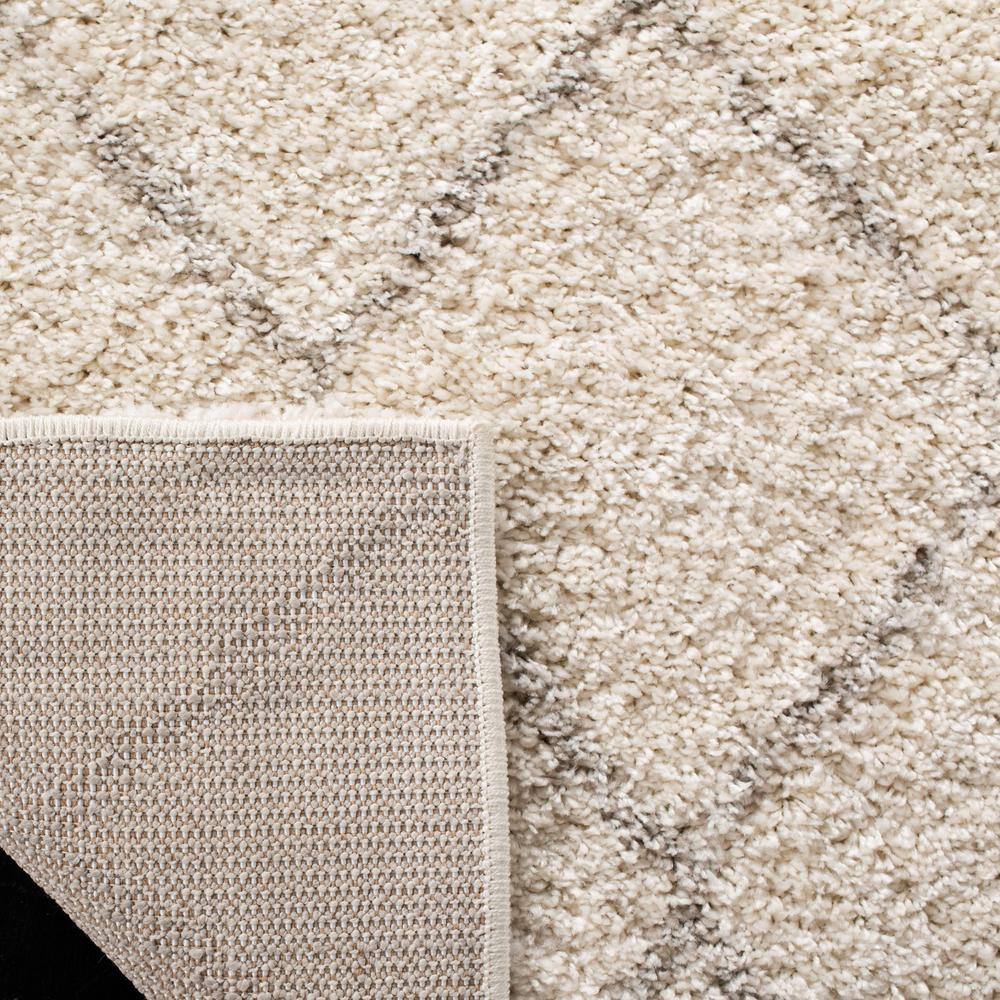 Ivory Geometric Shag Rectangular Synthetic Rug, 2'3" x 4'