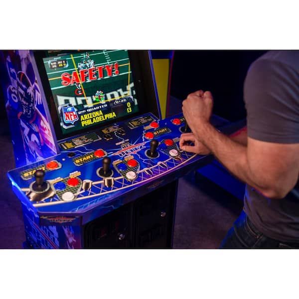 How NFL Blitz Became the Best Arcade Football Game Ever Made