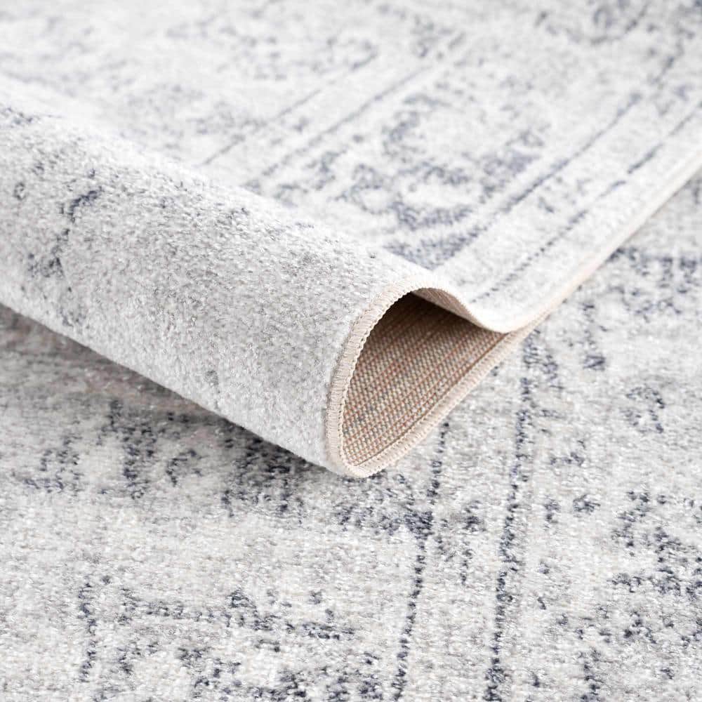 Gray Medallion Washable Polyester Rectangular Area Rug 7'10" x 10'