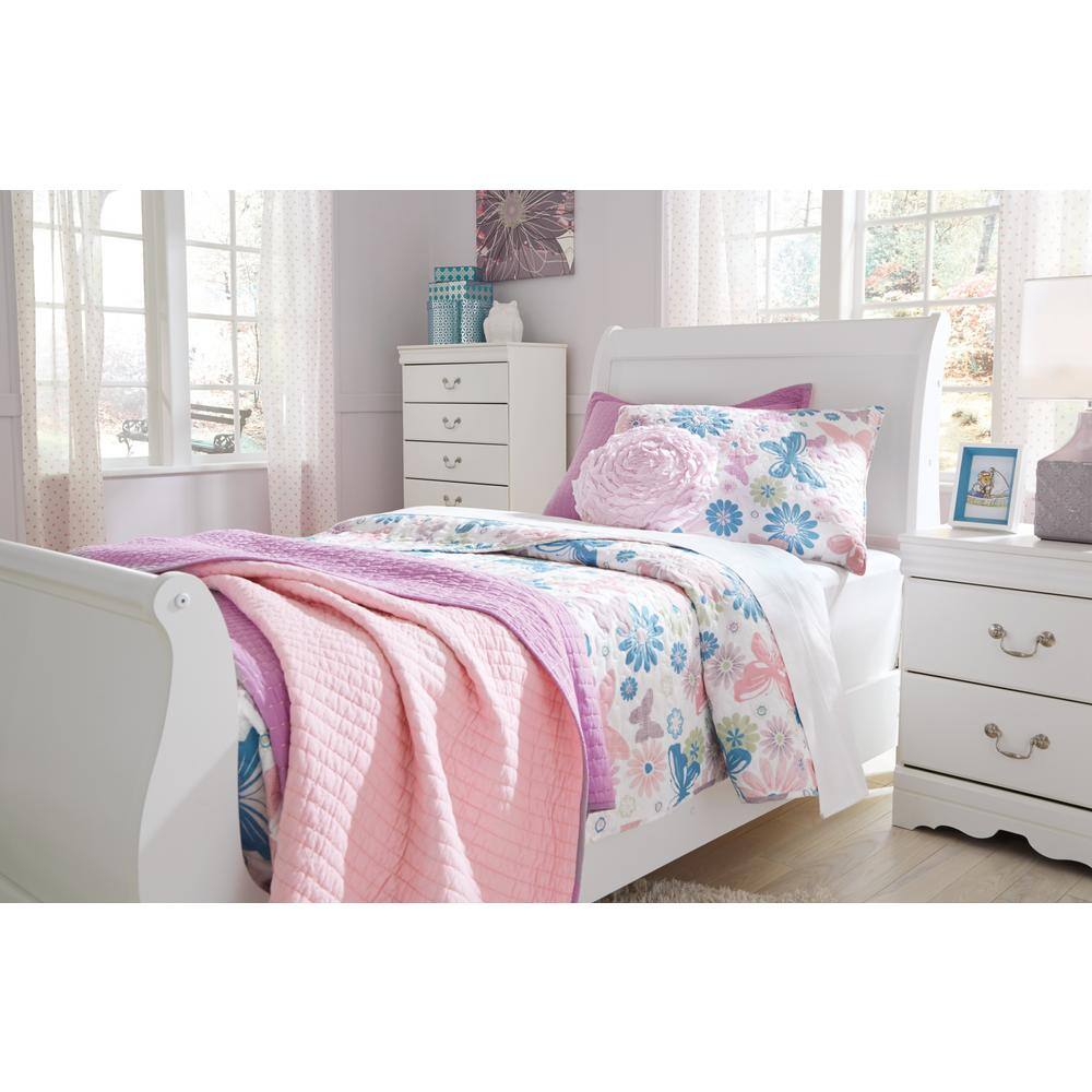 White Wood Twin Sleigh Bed with Intricate Carvings