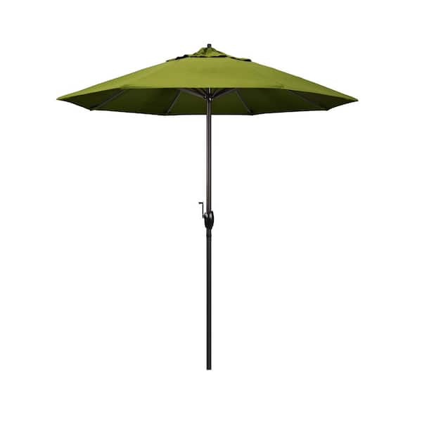 California Umbrella 7.5 ft. Bronze Aluminum Market Auto-Tilt Crank Lift Patio Umbrella in Kiwi Olefin