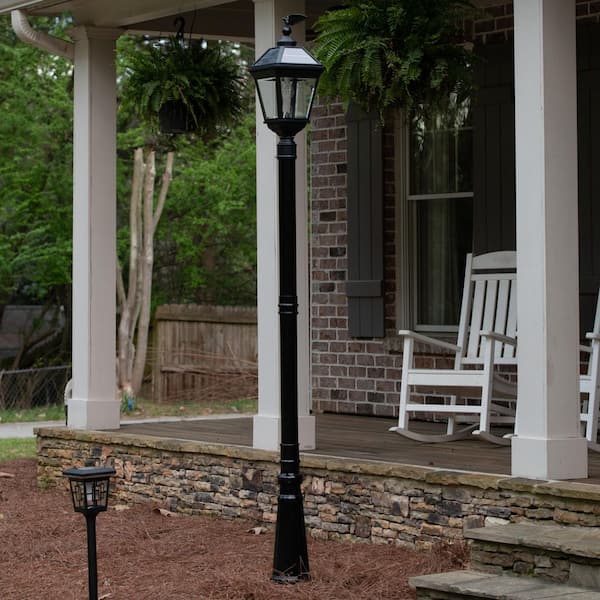 GAMA SONIC 1-Light Black Cast Aluminum Solar Power Outdoor Weather Resistant Post Light Set with LED Bulb Included