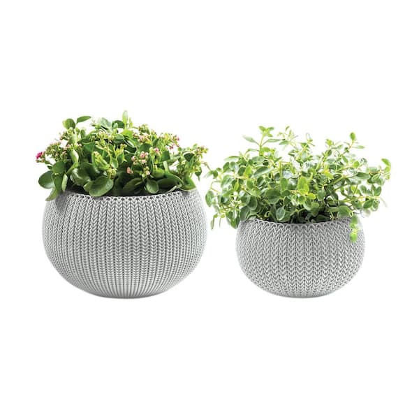 Keter Knit Cozie 11 in. and 14.2 in. Dia Oasis White Small and Medium Resin Planters (Set of 2)