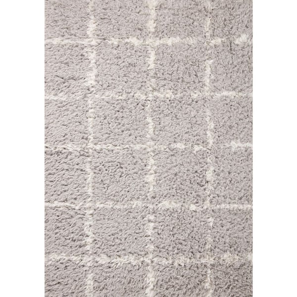 Angela Rose Amira 2 ft. 3 in. x 4 ft. Silver / Ivory Shag Accent Rug