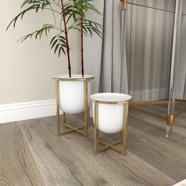 CosmoLiving by Cosmopolitan 12 in., and 10 in. Medium White Metal Indoor  Outdoor Planter with Removable Stand (2- Pack) 51962 - The Home Depot