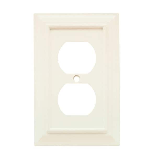 Hampton Bay White 1-Gang Duplex Outlet Wall Plate (1-Pack)
