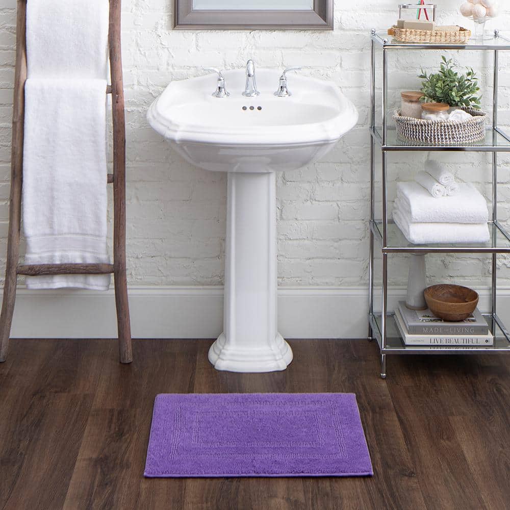 Fiesta Grape Cotton Reversible 24" x 17" Bath Mat