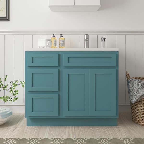 39 in. W x 21 in. D x 32.5 in. H Bath Vanity Cabinet without Top in Sea Green