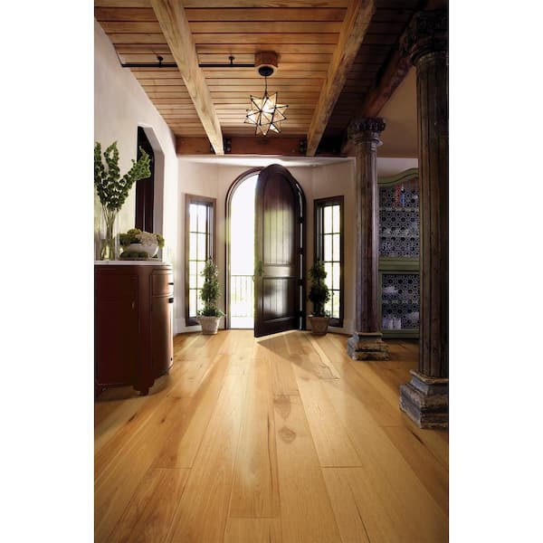 Belvoir Hickory York 17/32 in. T x 2-3/4 in. W x 78 in. L Stair Nose Molding