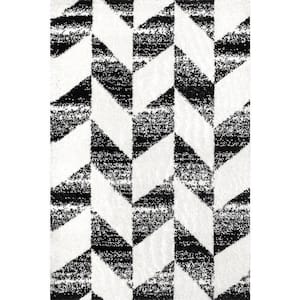 Avery Herringbone Cozy Shag Black and White 4 ft. x 6 ft. Indoor Area Rug