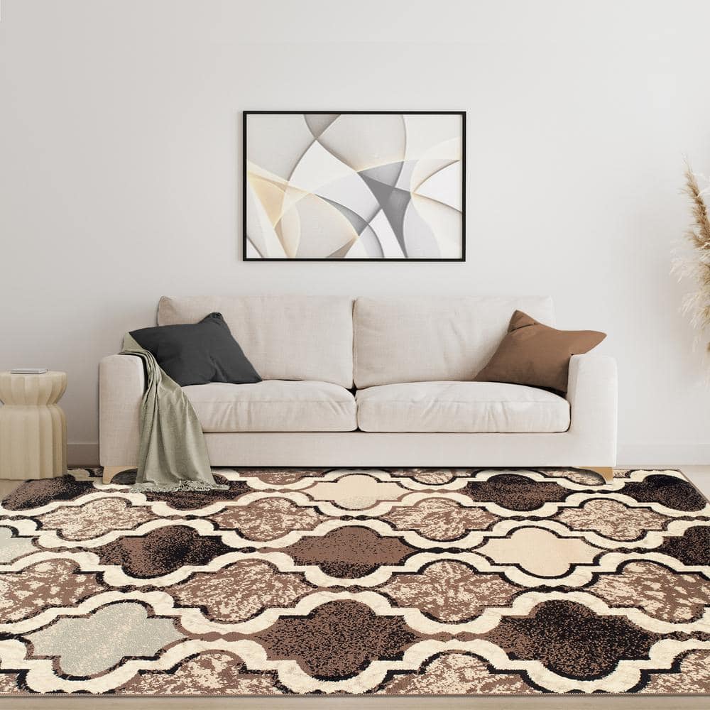 Ivory and Gray Synthetic Trellis Area Rug, 4' x 6'