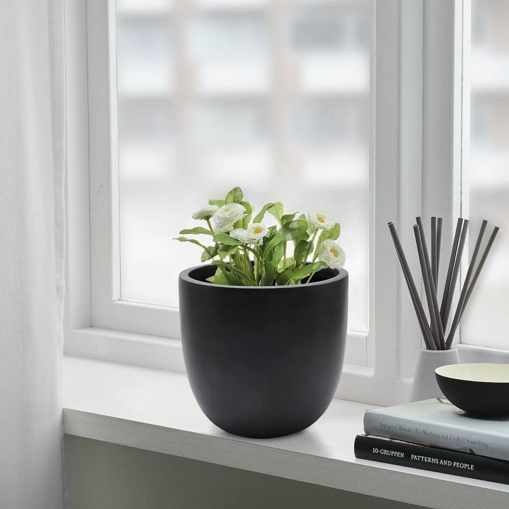 Black Round Magnesium Oxide Outdoor Planter