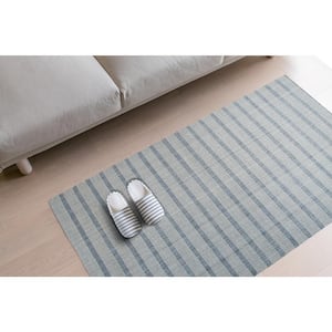 White/ Gray 4 ft. x 6 ft. Hand-Knotted Wool Modern Area Rug