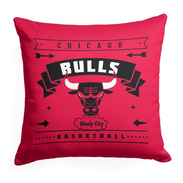 THE NORTHWEST GROUP NBA Hardwood Classic Bulls Printed Multi-Color 18 in x 18 in Throw Pillow