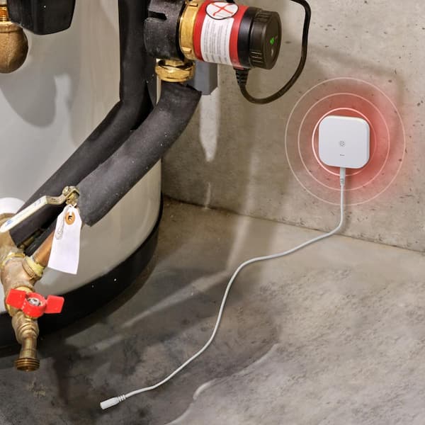 Defiant - Wireless Battery Operated Smart Water Leak Detector with 4 ft. Sensing Cable 1-Pack Powered by Hubspace