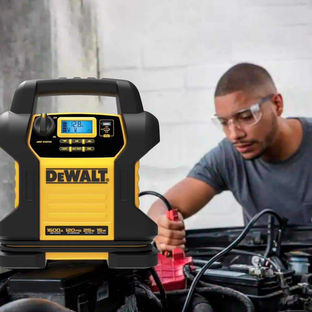 DeWalt 1600 Peak Amp Yellow and Black Jump Starter with Digital Compressor