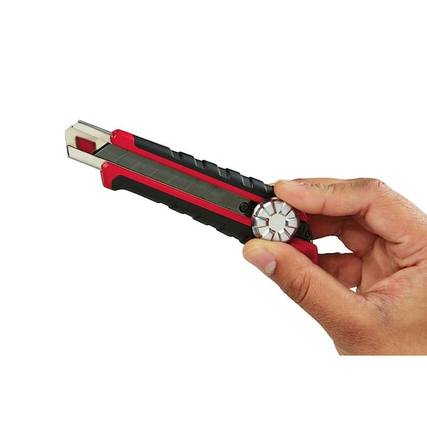 Milwaukee 25 mm Snap Off Knife with Metal Lock and Precision