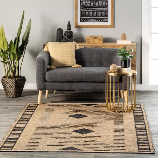 Ranae Tribal Zigzag Bordered Jute Area Rug Natural 5 ft. x 8 ft. Area Rug