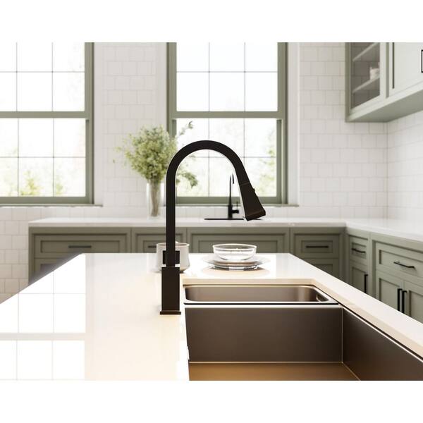 Single-Handle Pull Down Sprayer 16 in. H Kitchen Faucet with 360° Spout Swivel and Dual Spray in Matte Black