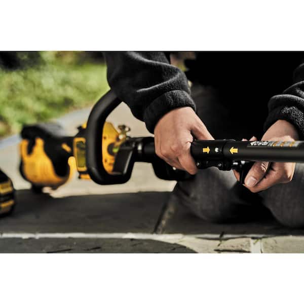 DeWalt DCST972B 60V MAX* 17 in. Brushless Attachment Capable String Trimmer (Tool Only)