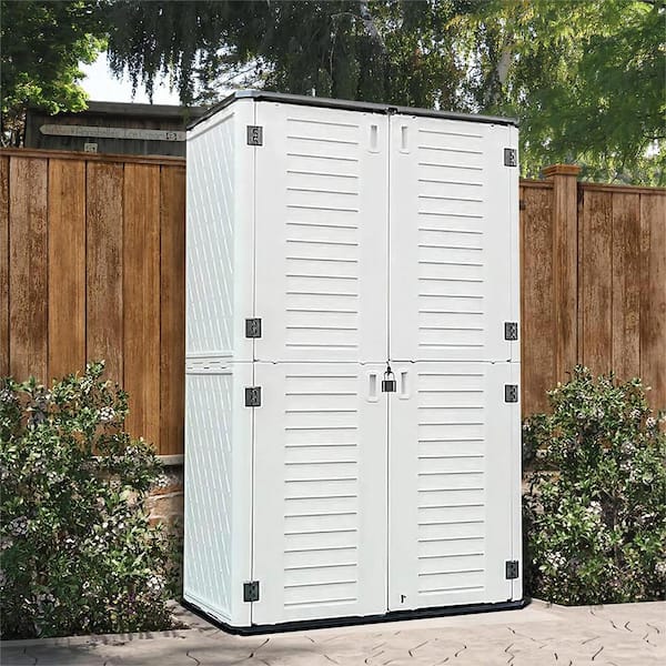 https://images.thdstatic.com/productImages/0c882745-a149-46d5-8d7f-53fd5fe99368/svn/white-wellfor-outdoor-storage-cabinets-jy-yt002am-31_600.jpg