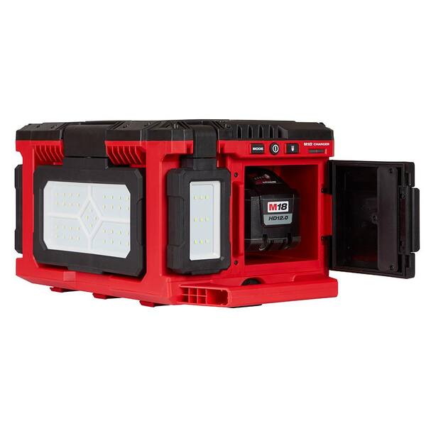 Milwaukee - M18 18-Volt Lithium-Ion Cordless PACKOUT 3000 Lumens LED Light with Built-In Charger w/15.75 in. PACKOUT Cooler Bag