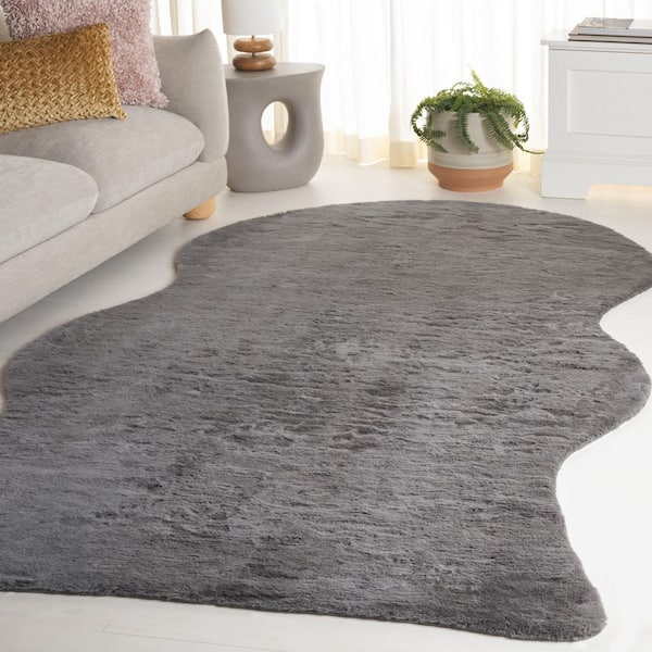 Faux Sheep Skin 2 ft. x 3 ft. Gray Flokati Solid Color Area Rug