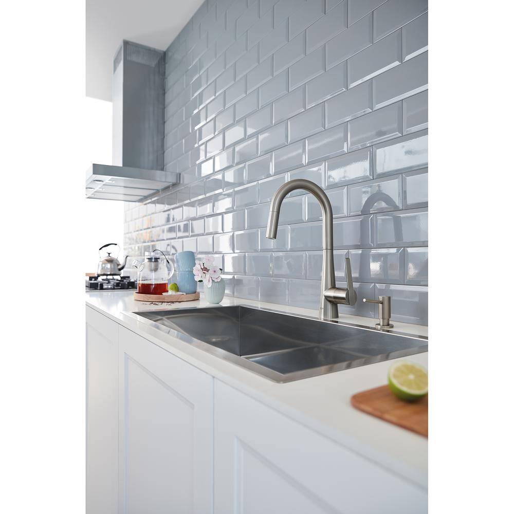Stainless Steel Modern Pull-Down Kitchen Faucet with Spray