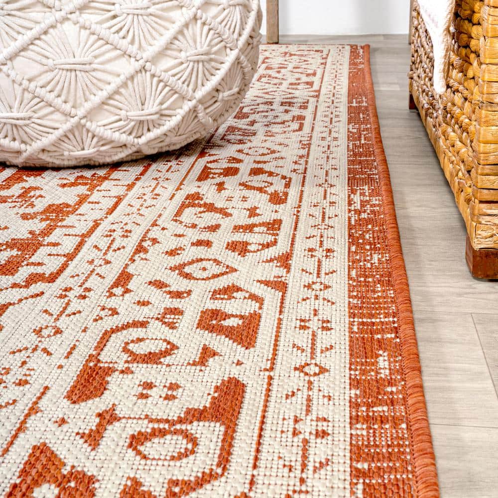 Sinjuri Medallion Orange & Cream 2x8 Flat Woven Area Rug