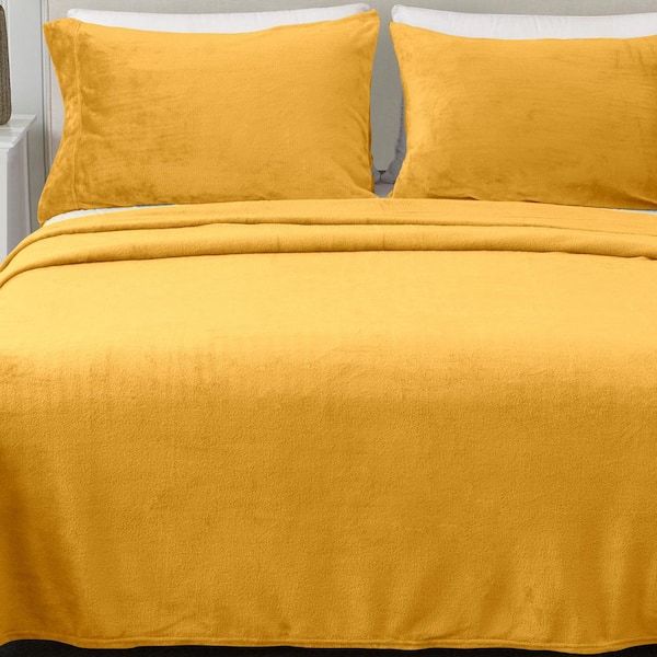 Yellow Ultra Soft Solid Color Velvet Plush Polyester Queen Bed Sheet Set