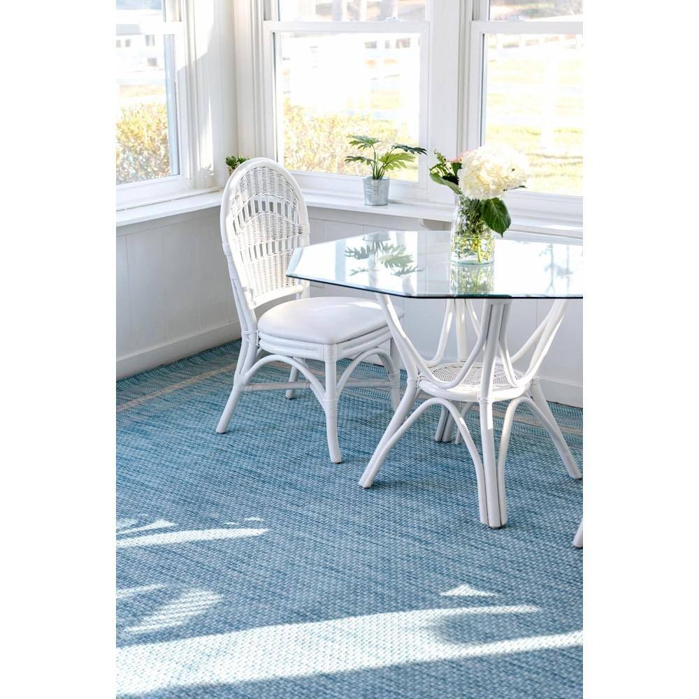 Aquamarine Elegance 4' x 6' Flat Woven Outdoor Rug