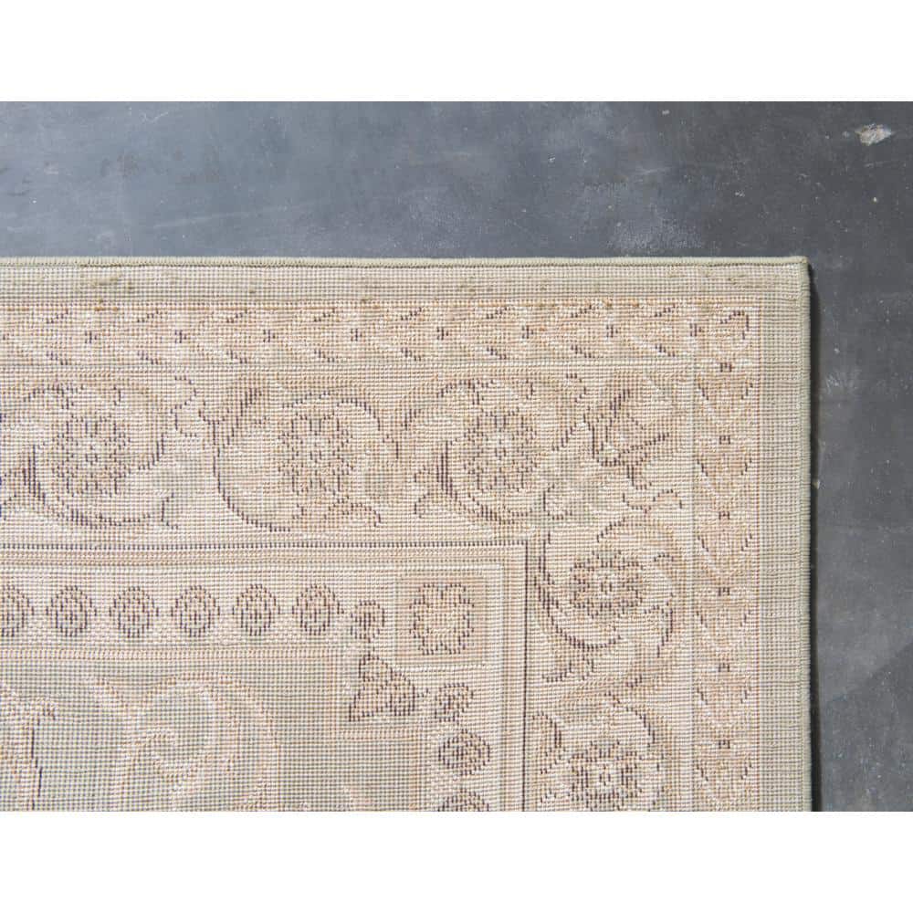 Elegant Green Rectangular Indoor Rug - Stain-Resistant Synthetic 5' x 8'