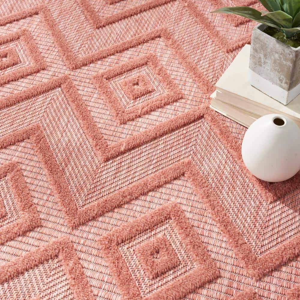 Coral Orange Diamond Flat Woven 5' x 7' Indoor/Outdoor Rug