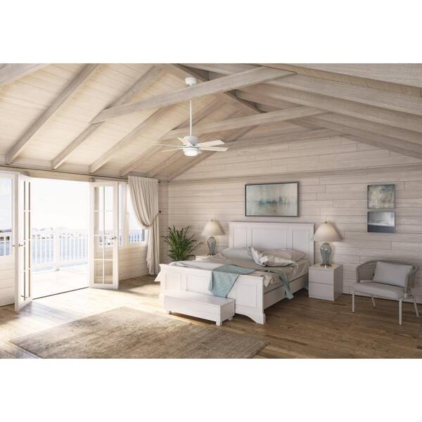 Hunter - Radeon 44 in. Indoor Matte White Smart Ceiling Fan with Light Kit and Wall Switch