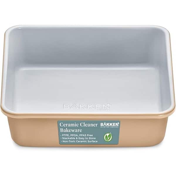 BakkenMaster 1-Piece Square Cake Pan-Aluminized Steel, Ceramic Non-Stick Coating-Gold