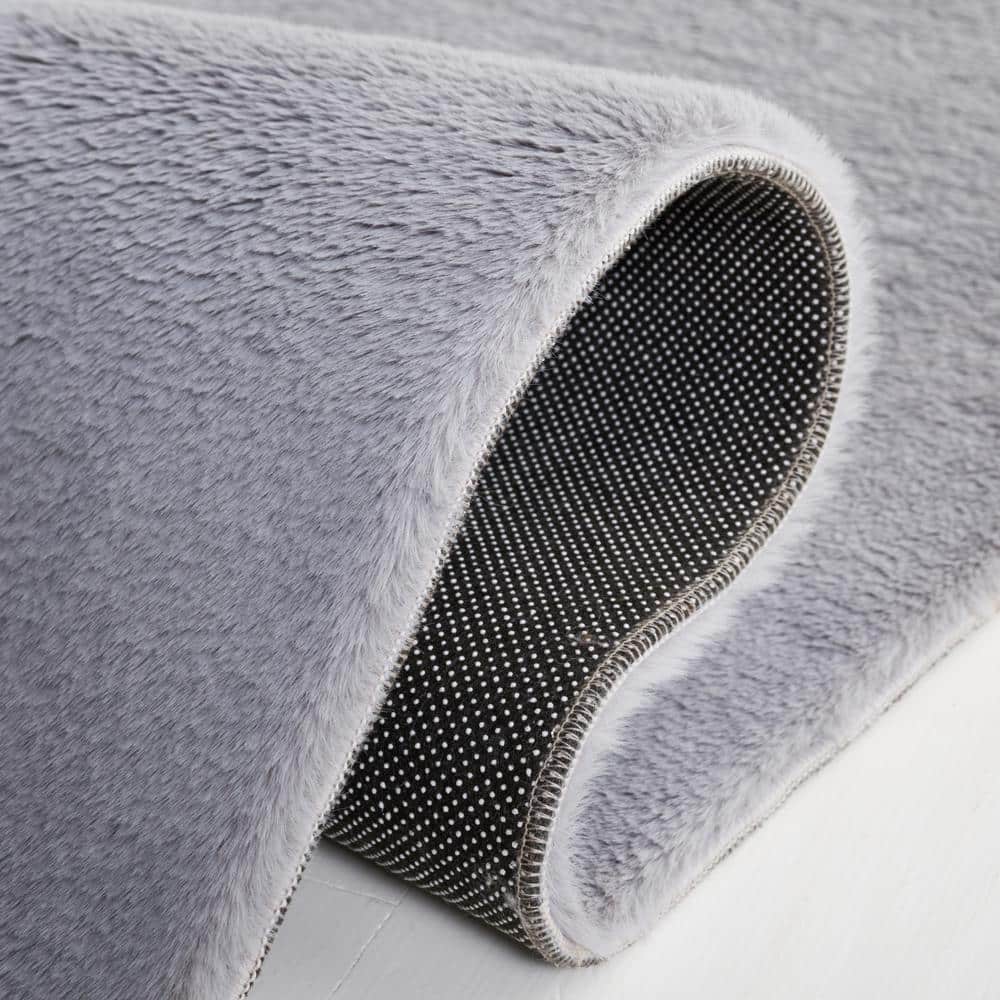 Light Grey Faux Rabbit Fur 6' x 9' Washable Area Rug