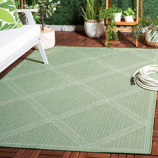 Bermuda Green/Ivory 5 ft. x 8 ft. Oversized Diamond Indoor/Outdoor Area Rug