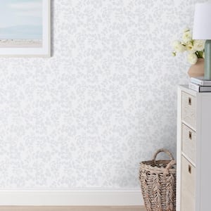 Leaf Silver Peel and Stick Wallpaper Panel (covers 26 sq. ft.)