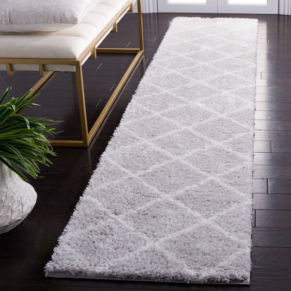 Tahoe Shag 2 ft. x 9 ft. Light Gray/White Diamond Abstract Runner Rug